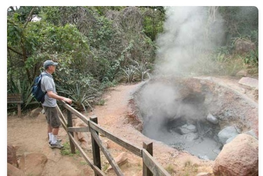 PN Rincón de la Vieja: cataratas, barro volcánico y termales
